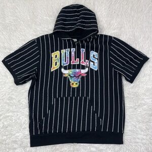 Chicago Bulls Sweater Mens Extra Large Black Striped‎ Short Sleeve Hoodie Terry